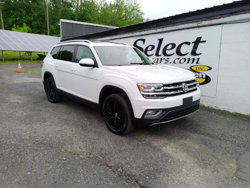 Used 2018 Volkswagen Atlas SEL AWD/4WD image 2