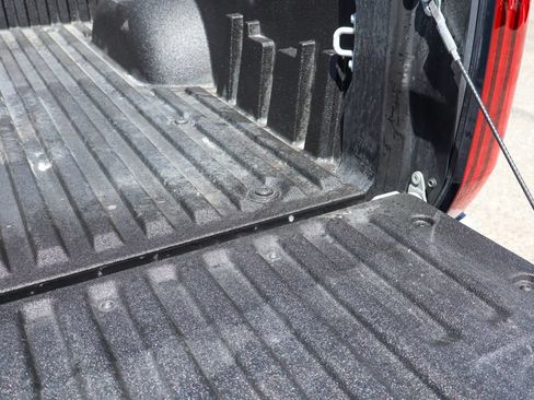 Used 2024 Toyota Tundra Limited AWD/4WD image 9