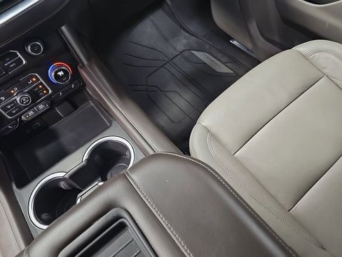 Used 2021 Chevrolet Tahoe Z71 image 23