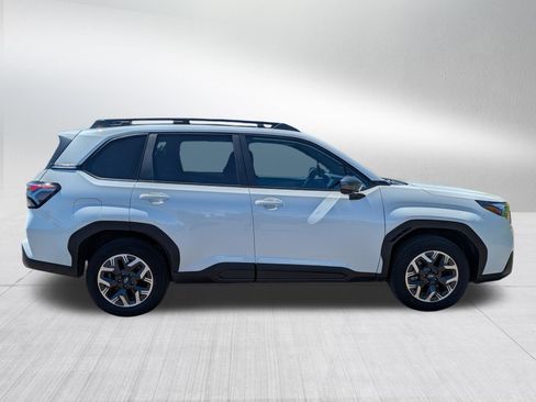 Used 2026 Subaru Forester Premium AWD/4WD image 8