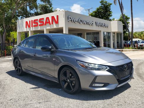 Certified 2023 Nissan Sentra SR w/ Midnight Edition Package image 3