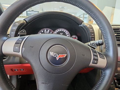 Used 2009 Chevrolet Corvette Convertible w/ Preferred Equipment Group RWD image 12