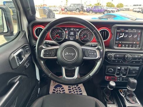 Certified 2020 Jeep Gladiator Rubicon AWD/4WD image 15
