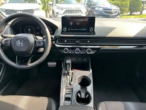 Used 2023 Honda Civic Sport image 11