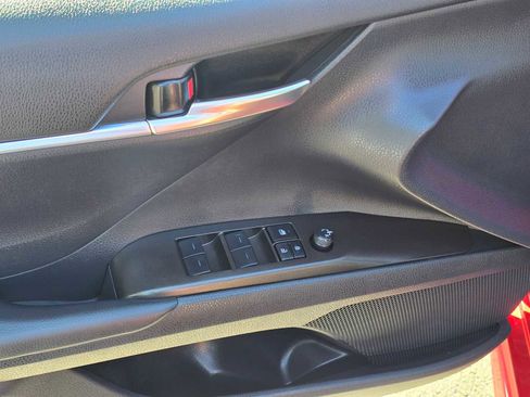 Used 2024 Toyota Camry SE image 22