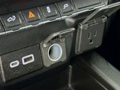 Used 2019 Chevrolet Silverado 1500 RST w/ All-Star Edition image 30