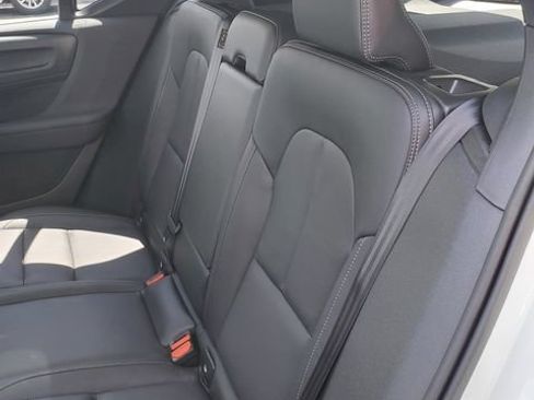 Used 2026 Volvo XC40 B5 Plus AWD/4WD image 23