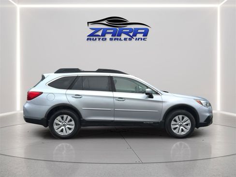 Used 2017 Subaru Outback 2.5i Premium AWD/4WD image 9