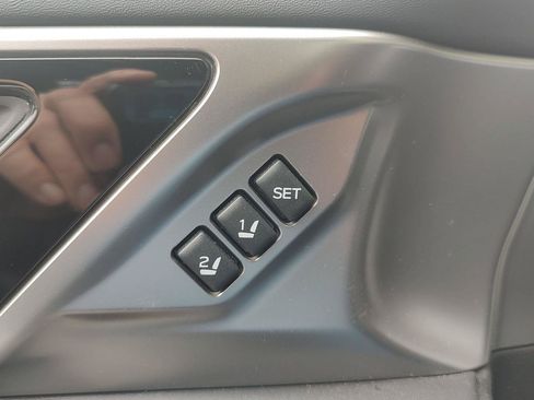 Used 2022 Subaru Outback Limited w/ Popular Package #2 AWD/4WD image 17