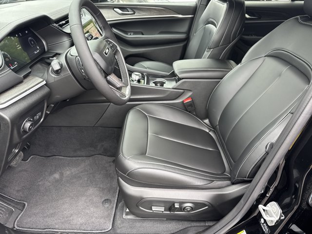 New 2027 Jeep Grand Cherokee Limited AWD/4WD image 9