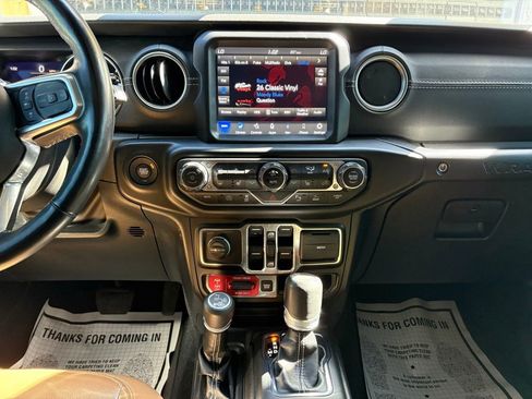 Used 2022 Jeep Wrangler Unlimited Rubicon 4xe w/ Dual Top Group image 28