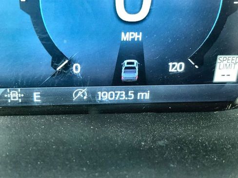 Used 2025 Ford F150 Lariat AWD/4WD image 15