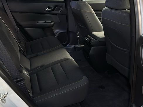 Used 2024 Honda Prologue EX image 12