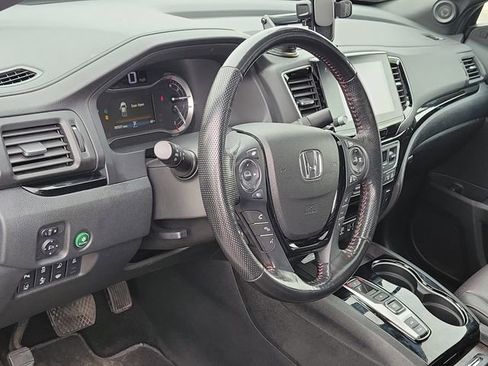 Certified 2022 Honda Ridgeline Black Edition image 8
