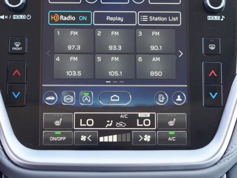 Used 2025 Subaru Outback Premium AWD/4WD image 27