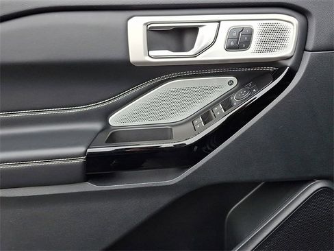 Used 2022 Ford Explorer ST w/ Equipment Group 401A image 13