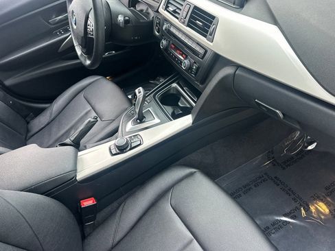 Used 2015 BMW 320i xDrive Sedan image 31