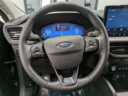 Used 2024 Ford Escape Platinum image 21