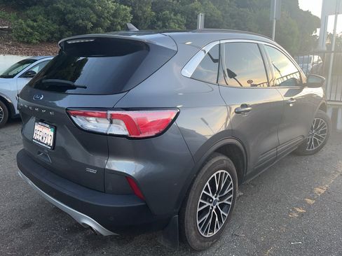 Certified 2022 Ford Escape SEL w/ Technology Package image 5