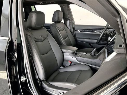 Used 2024 Cadillac XT6 Premium Luxury w/ LPO, Floor Liner Package image 11