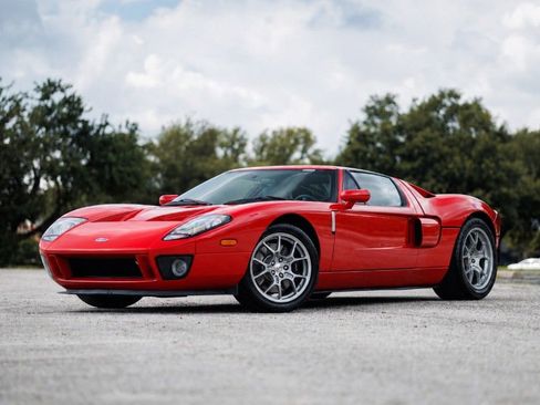 Used 2005 Ford GT RWD image 1