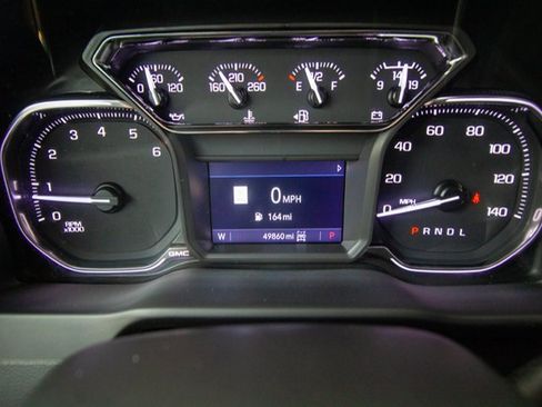 Used 2022 GMC Sierra 2500 SLT w/ SLT Preferred Package image 23