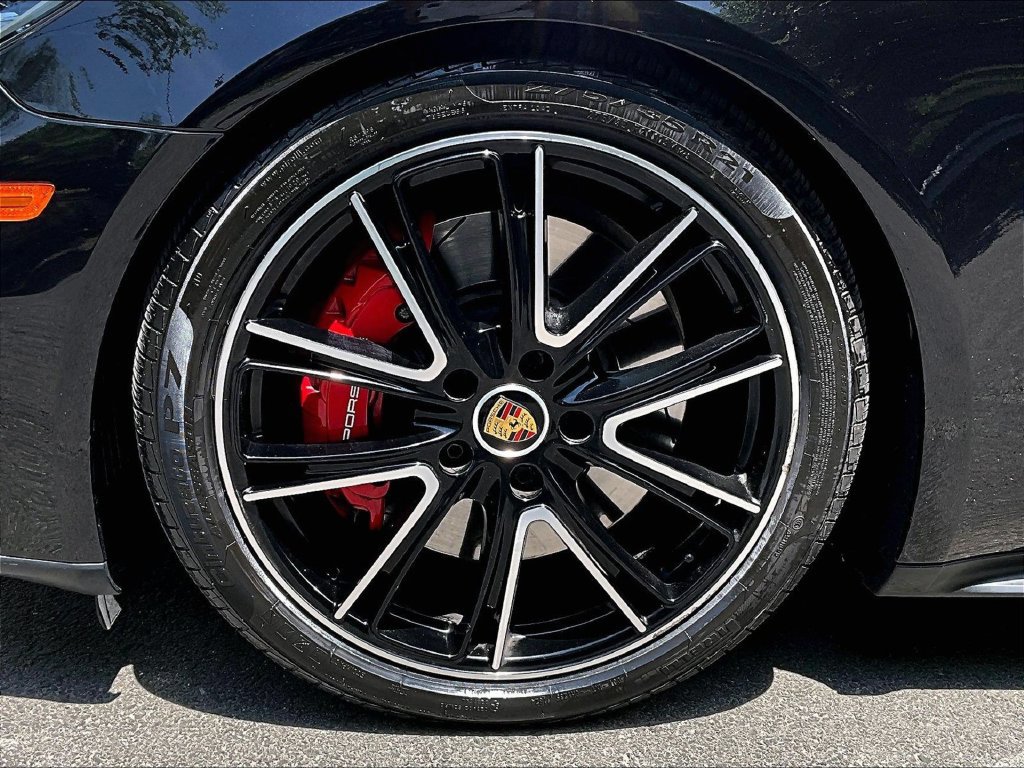 Used 2022 Porsche Panamera GTS AWD/4WD image 14