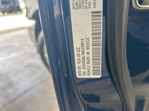 Used 2022 RAM 2500 Laramie AWD/4WD image 44