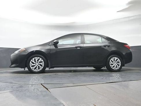 Used 2017 Toyota Corolla LE w/ Carpet Mat Package (TMS) FWD image 24
