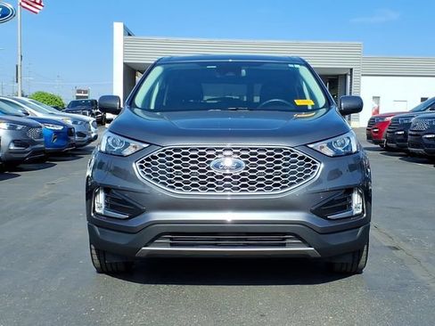 Certified 2023 Ford Edge SEL w/ Convenience Package AWD/4WD image 2