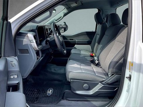 Used 2024 Ford F250 XL w/ Snow Plow/Camper Package image 20