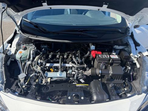 Used 2025 Nissan Versa SV image 30