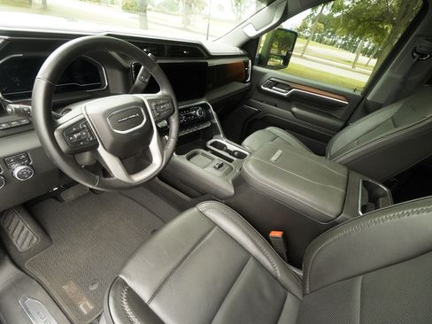 Used 2024 GMC Sierra 2500 Denali w/ Denali Reserve Package AWD/4WD image 31