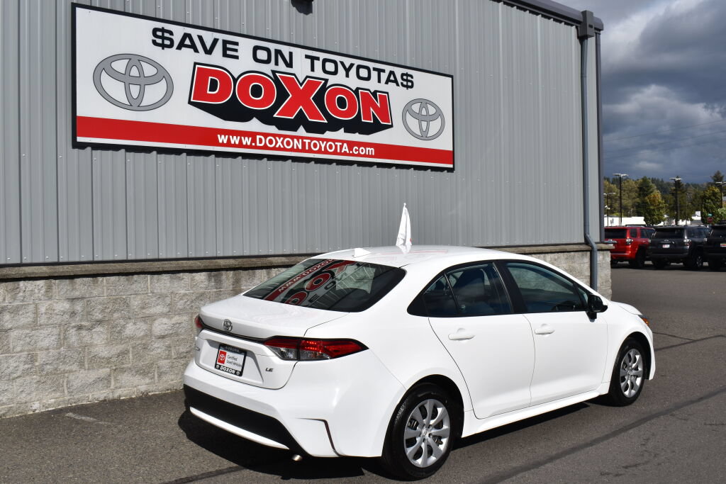 Certified 2021 Toyota Corolla LE w/ Carpet Mat Package (TMS) FWD image 5