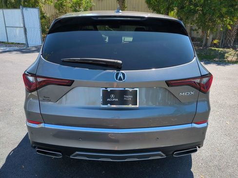 Certified 2025 Acura MDX FWD w/ Technology Package image 5