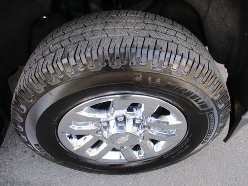 Used 2019 Chevrolet Silverado 2500 LT w/ All Star Edition image 14