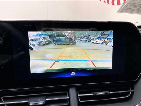 Used 2026 Chevrolet Trax LT FWD image 16