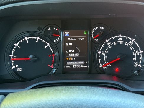 Used 2021 Toyota 4Runner Trail Special Edition image 35