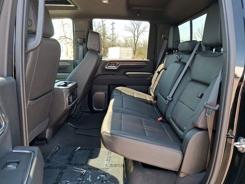 Used 2024 Chevrolet Silverado 3500 High Country w/ High Country Premium Package AWD/4WD image 13