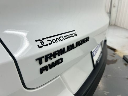 Used 2023 Chevrolet TrailBlazer RS w/ Sun and Liftgate Package AWD/4WD image 26