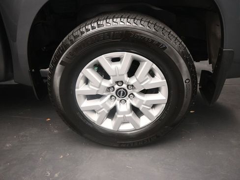 Used 2024 Nissan Frontier SV w/ SV Convenience Package image 26