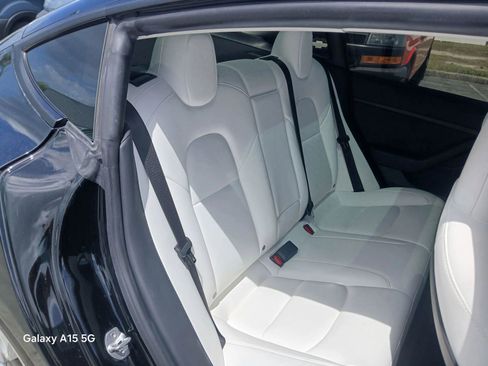 Used 2023 Tesla Model 3 Standard Range image 14