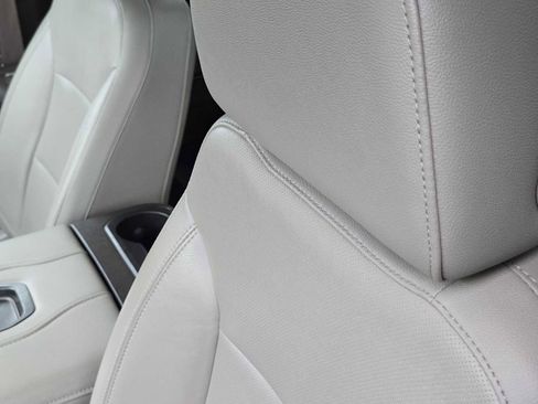 Used 2019 Chevrolet Silverado 1500 LTZ image 16