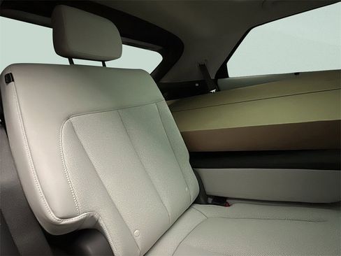 New 2026 Hyundai Ioniq 5 Limited image 10