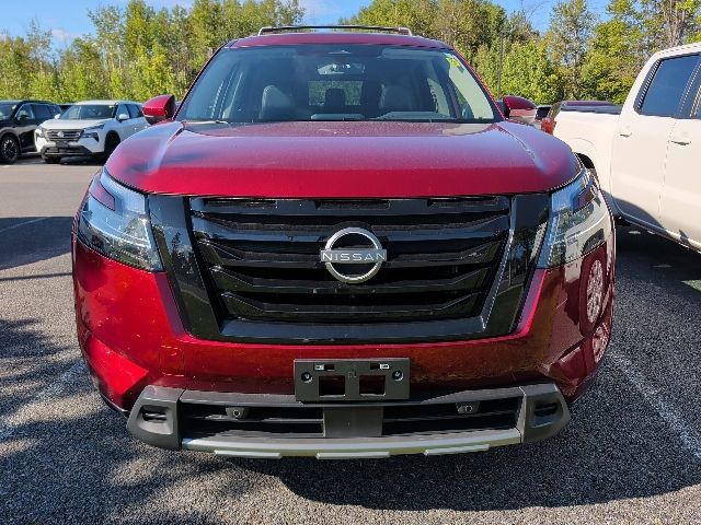 Used 2024 Nissan Pathfinder SL w/ SL Premium Package AWD/4WD image 7
