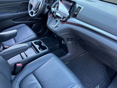 Certified 2024 Honda Odyssey Sport image 31