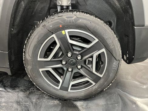 New 2026 Jeep Cherokee Laredo image 22