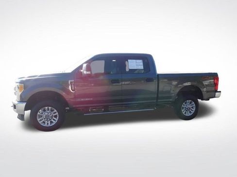 Certified 2017 Ford F250 XLT w/ XLT Value Package AWD/4WD image 7