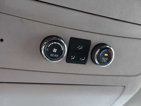 Used 2015 Nissan Armada Platinum w/ 2nd Row Captain Seat Package image 20