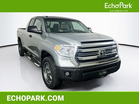 Used 2017 Toyota Tundra SR5 w/ SR5 Upgrade Package RWD image 1